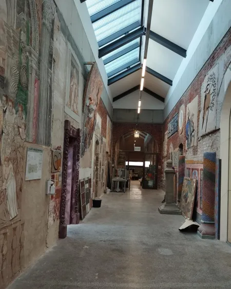 Hochschule für Bildende Künste Dresden (HfBK), Werkstätten, Atelier Restaurierung @ Regina Plaar