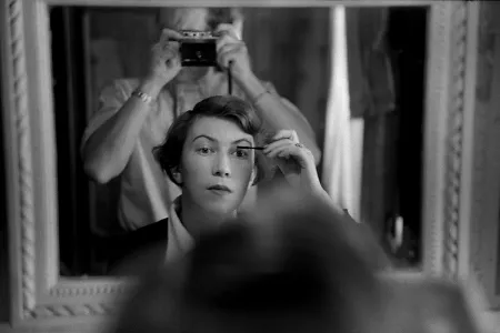 René Groebli fotografiert seine Frau, 1952, Courtesy of Bildhalle